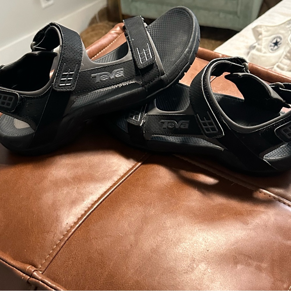 TEVA Hiking Sandals 🩴